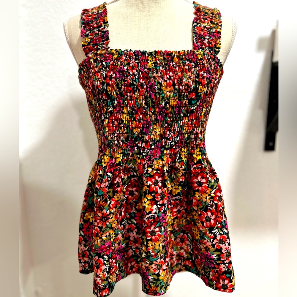 Flowery, ruffled flowy top